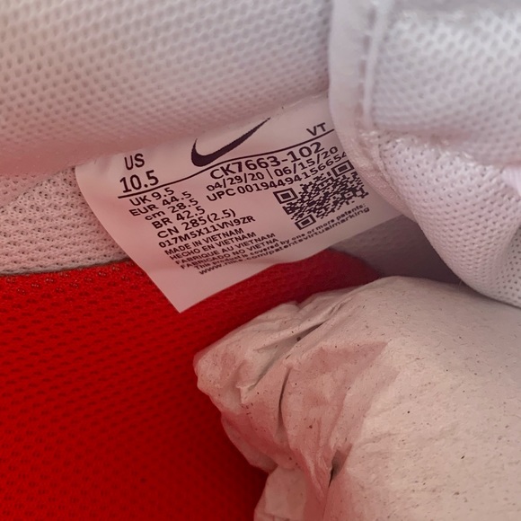 Nike Air Force 1 Low "White Red Sole" - Picture 5 of 9